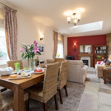 Mews Cottage Whitby Ngoại thất bức ảnh